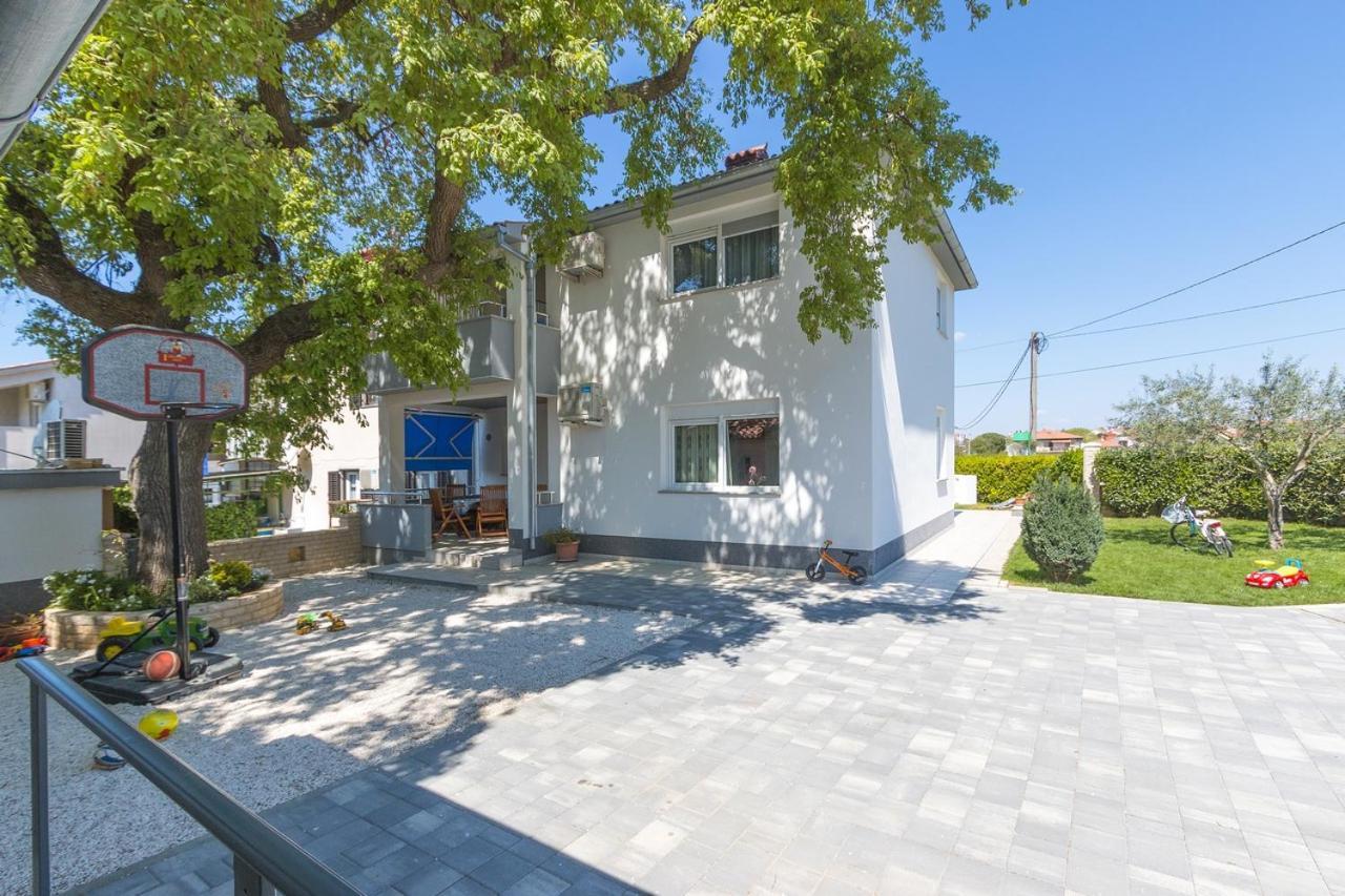 Apartment Carmen Pula Exterior foto